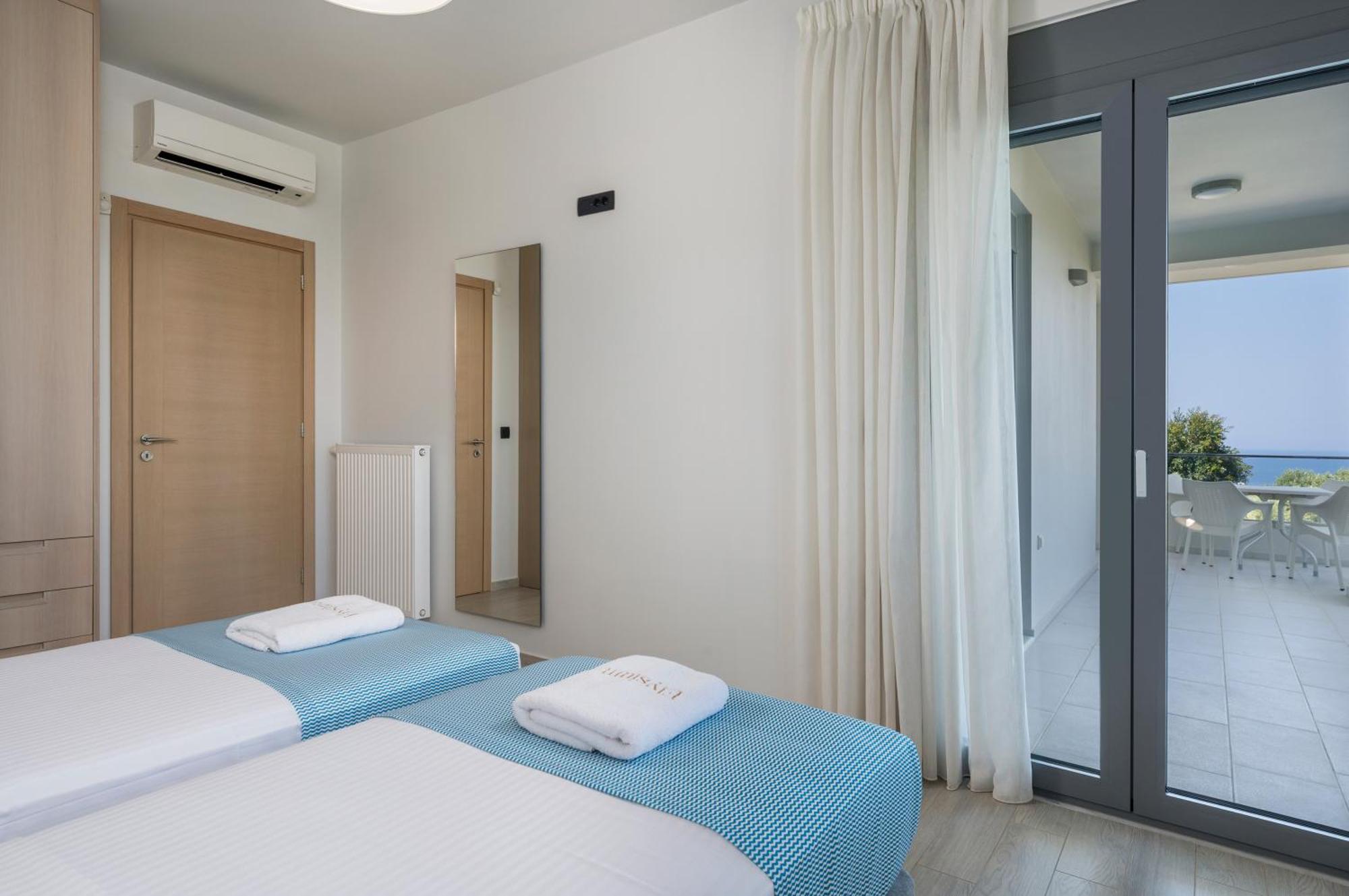 Elysium Seaview Oasis Villa Kato Galatas Exterior photo